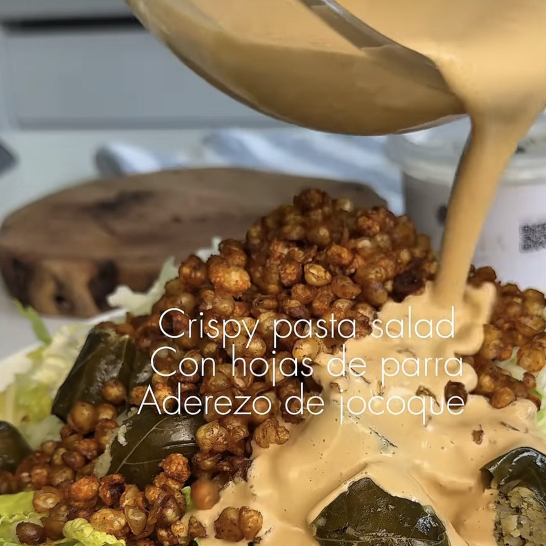 Crispy pasta salad con hojas de parra - receta de Jana Magen