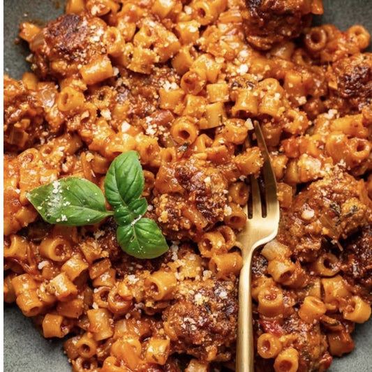 Pasta con albóndigas - receta de Jana Magen
